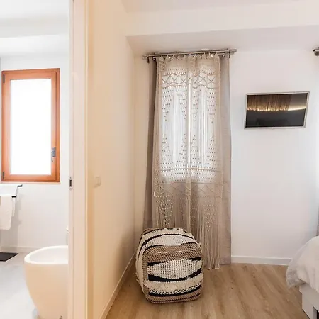 Thalassos Guest house *