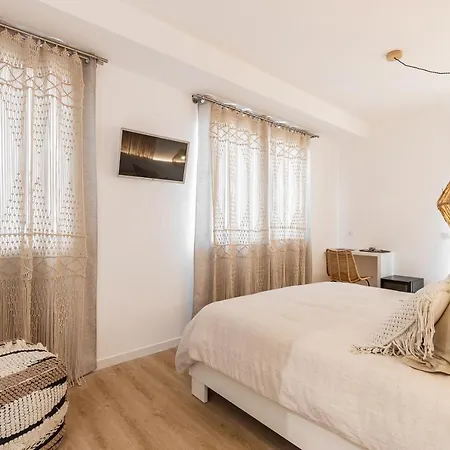 Thalassos Guest house
